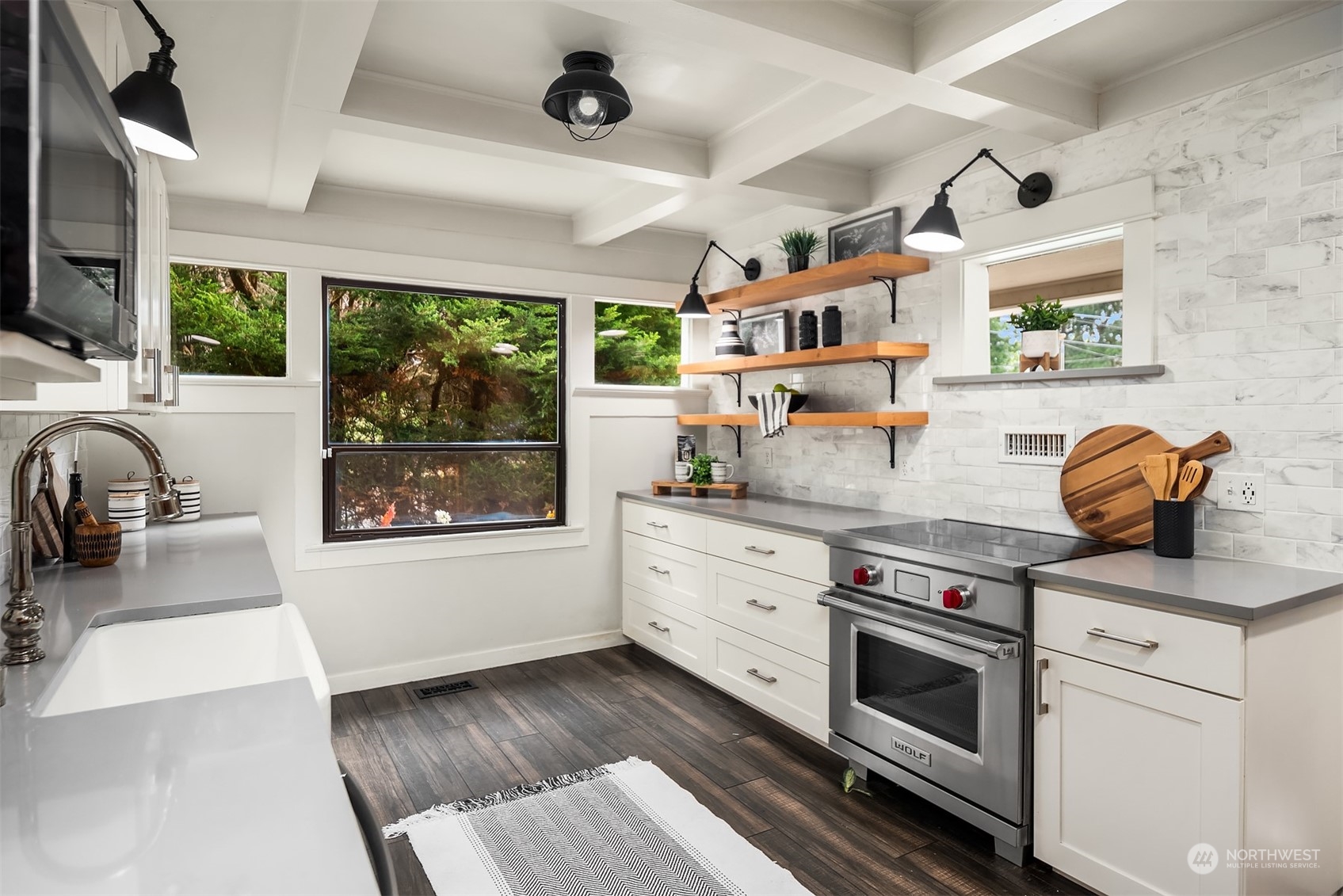 8606 238th Street Southwest Edmonds, WA 98026 - Photo 4 of 35