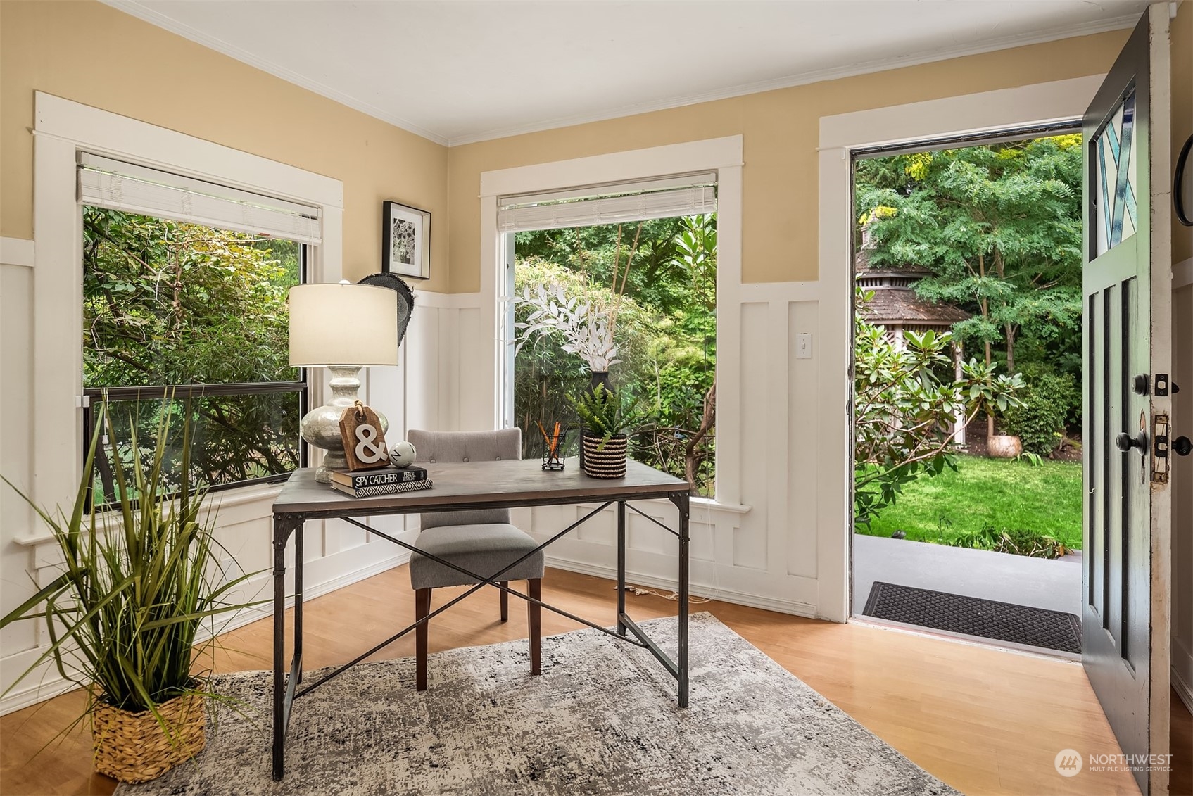 8606 238th Street Southwest Edmonds, WA 98026 - Photo 10 of 35