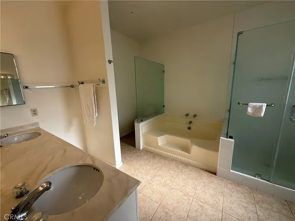 $830,000 | 415 West Duarte Road, Unit 6, Arcadia, CA 91007