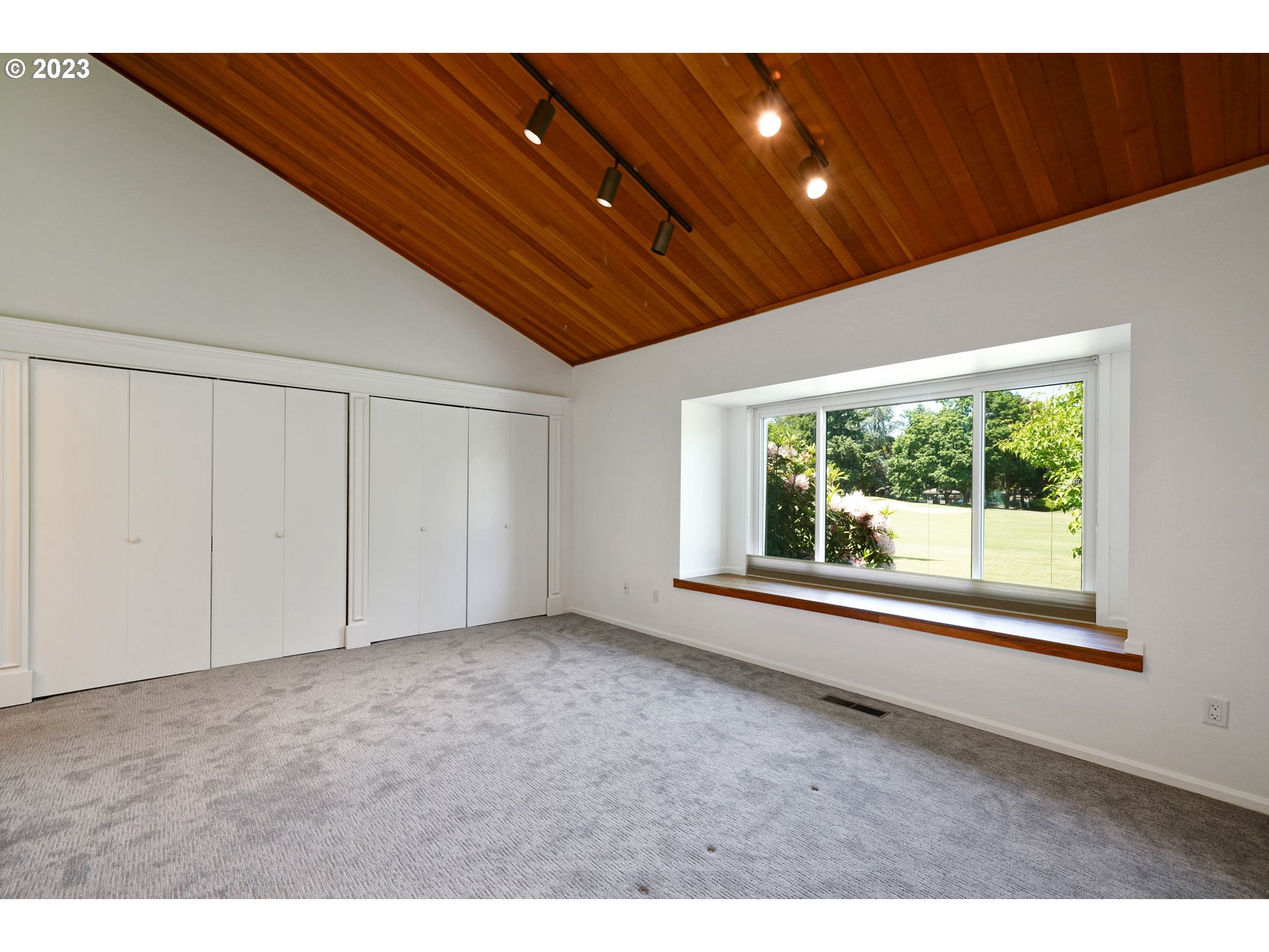 32220 Southwest Boones Bend Road Wilsonville, OR 97070 - Photo 14 of 24 Gallery Image 14