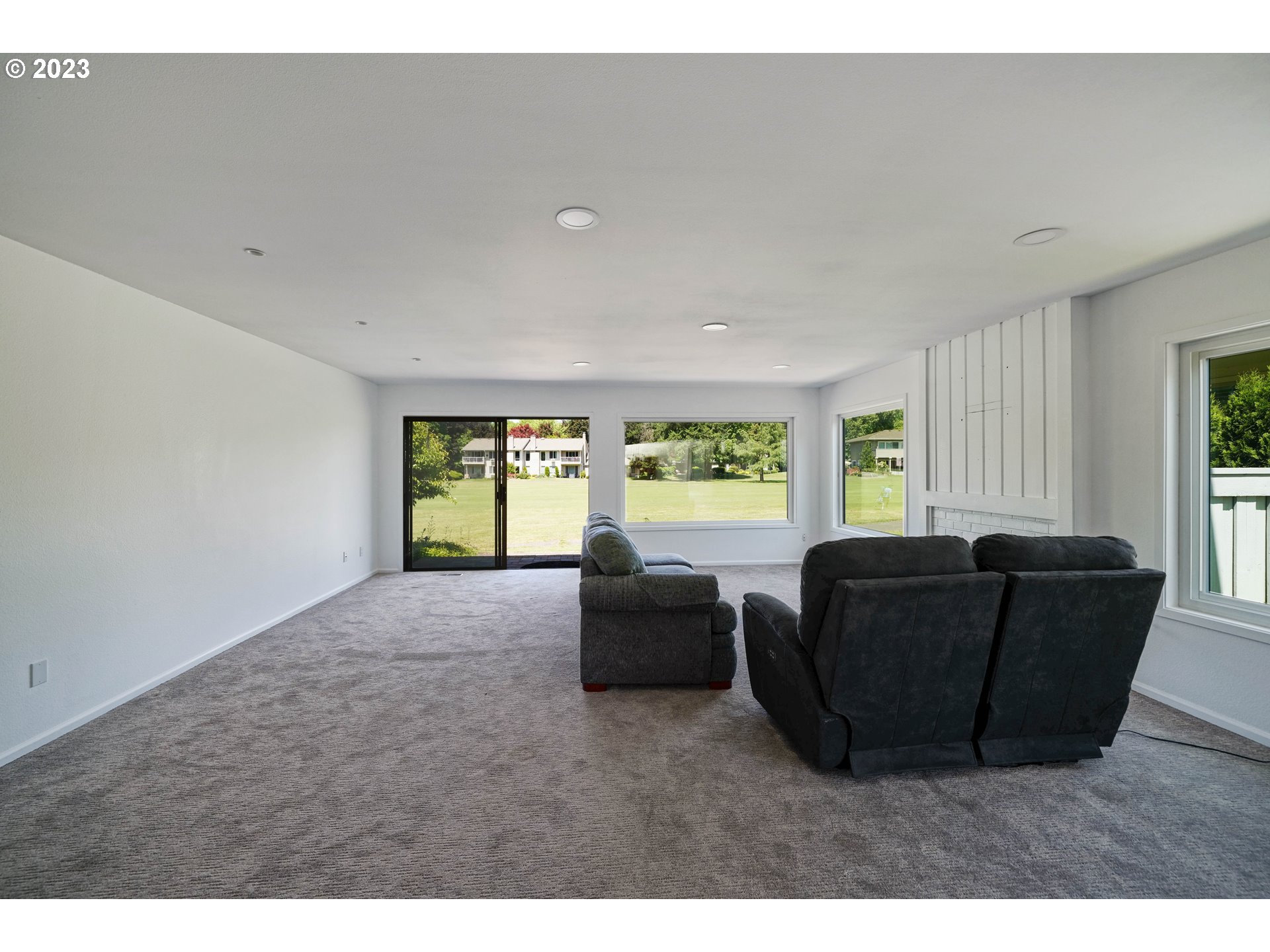 32220 Southwest Boones Bend Road Wilsonville, OR 97070 - Photo 2 of 24 Gallery Image 2