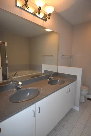 $3,500 | 366 Town Pl Circle, Unit 366, Buffalo Grove, IL 60089