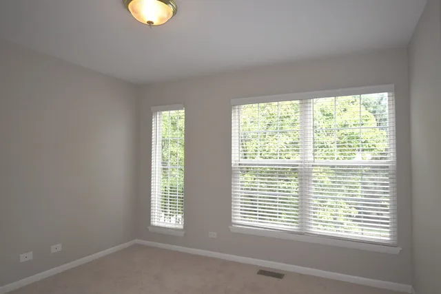 $3,500 | 366 Town Pl Circle, Unit 366, Buffalo Grove, IL 60089