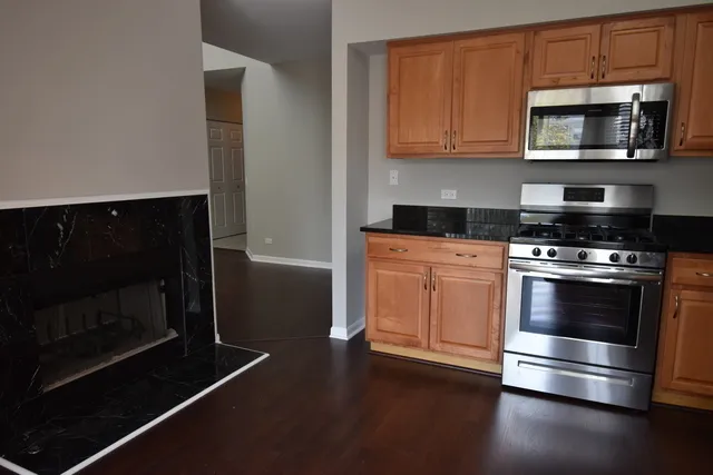 $3,500 | 366 Town Pl Circle, Unit 366, Buffalo Grove, IL 60089