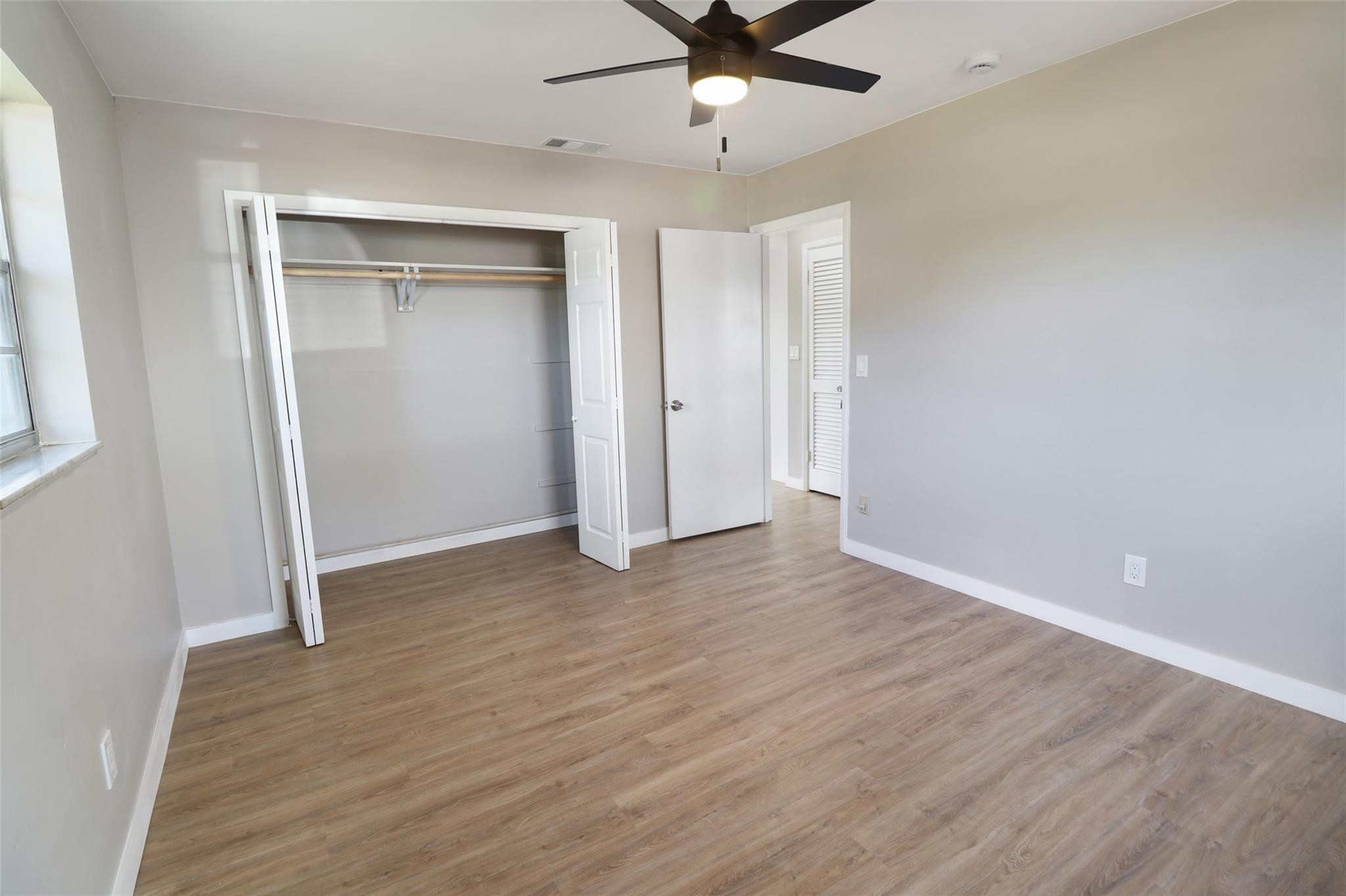 5654 Papaya Road West Palm Beach, FL 33413 - Photo 9 of 13 Photo 9