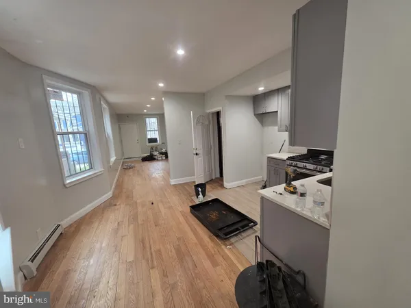 $1,700 | 786 Stuyvesant Avenue, Trenton, NJ 08618