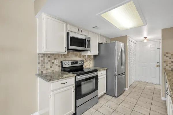 $194,000 | 16906 Timberwork Road, Unit 161, Spring, TX 77379