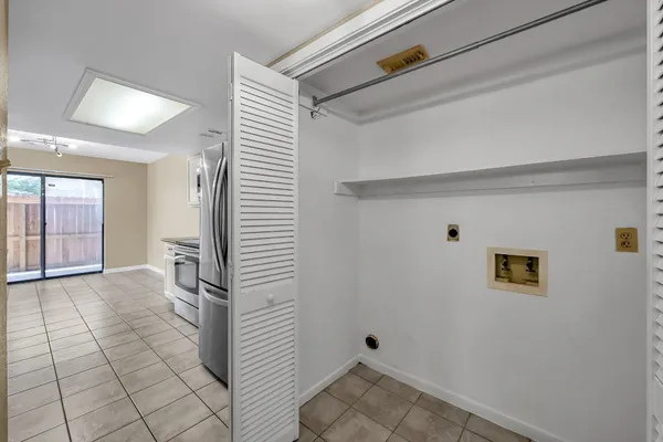 $194,000 | 16906 Timberwork Road, Unit 161, Spring, TX 77379