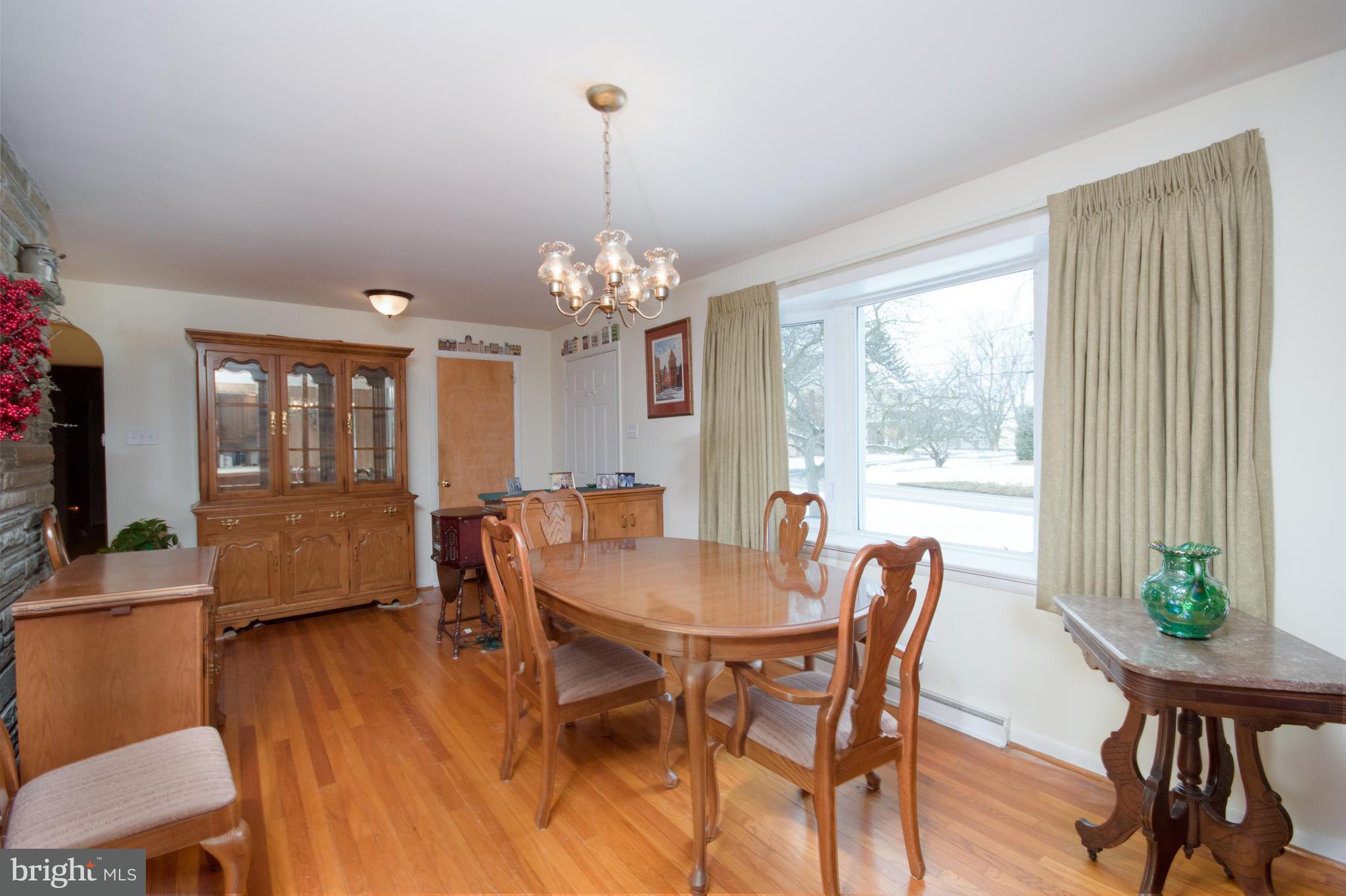 801 Lititz Road Manheim, PA 17545 - Photo 4 of 28 Gallery Image 4