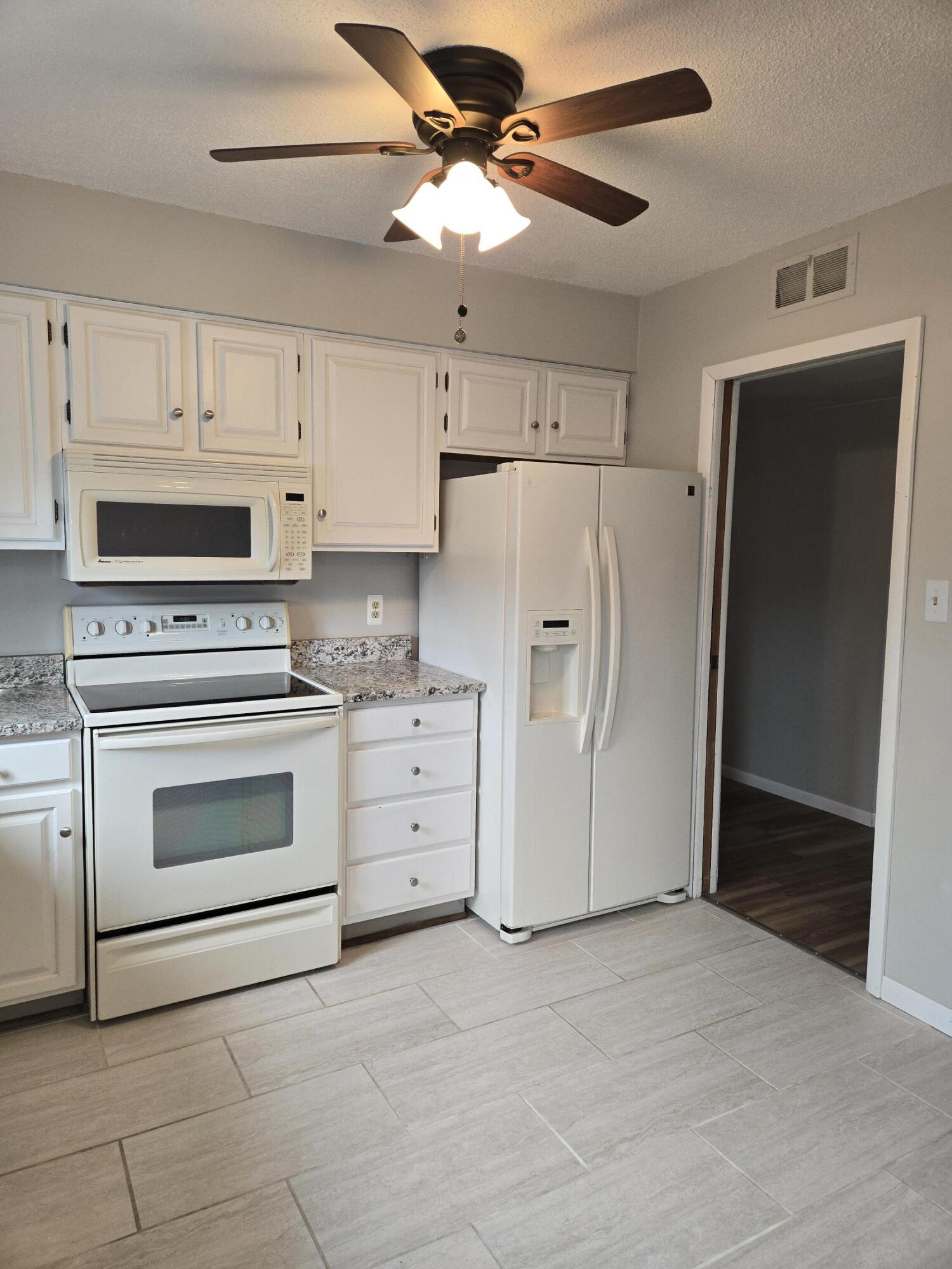 1512 Normandy Road, Unit 105 Clawson, MI 48017 - Photo 14 of 35 20260310_132255