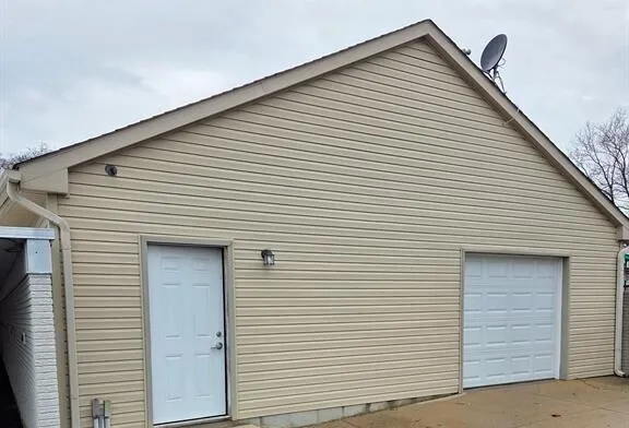 $199,900 | 1512 Normandy Road, Unit 105, Clawson, MI 48017