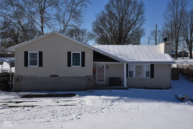 $319,000 | 9 Locksley Court, Bedford, IN 47421