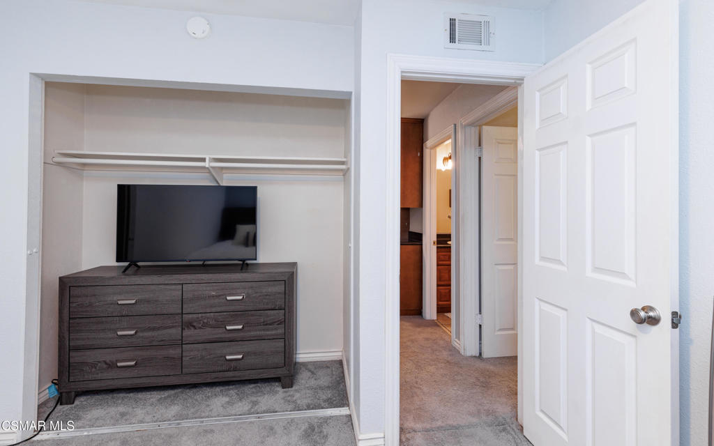 2128 Tremont Avenue Simi Valley, CA 93063 - Photo 26 of 47