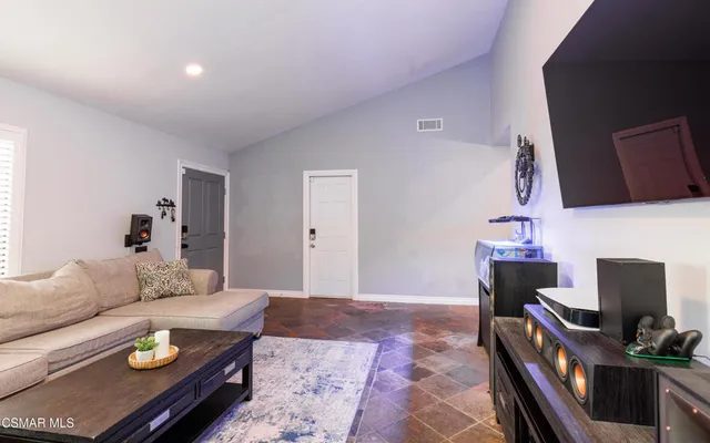 $865,000 | 2128 Tremont Avenue, Simi Valley, CA 93063