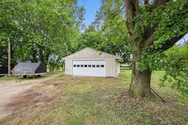 $469,000 | 7349 East Main Street, Eau Claire, MI 49111