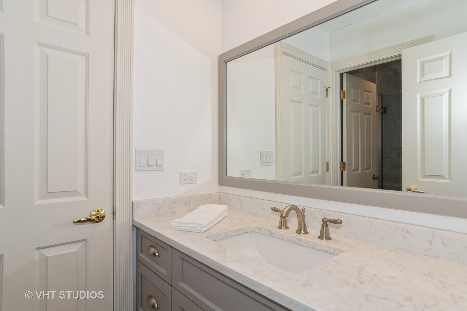 32W601 Rochefort Lane Wayne, IL 60184 - Photo 19 of 24