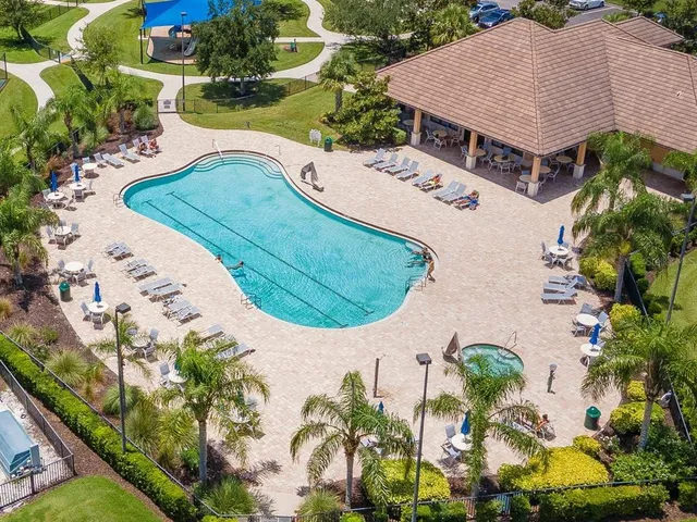 $749,900 | 772 Rosemary Circle, Bradenton, FL 34212