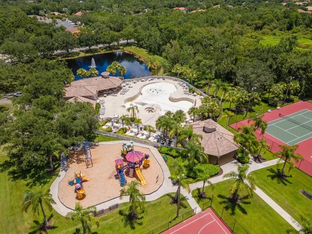 $749,900 | 772 Rosemary Circle, Bradenton, FL 34212