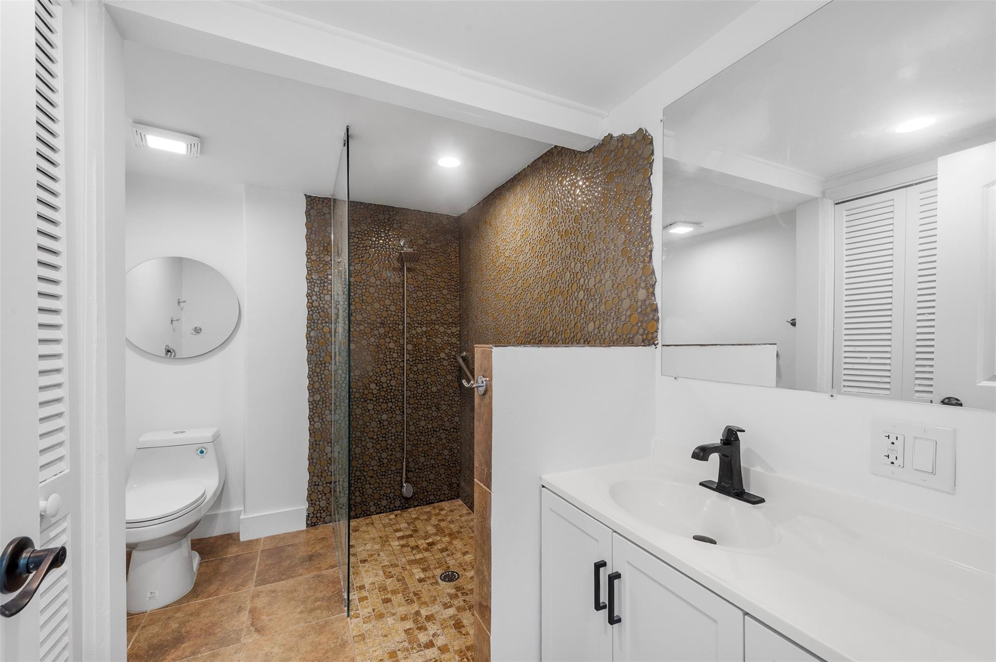 6840 Southwest 3rd Street Miami, FL 33144 - Photo 12 of 23 Photo 12