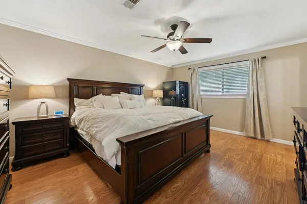 $570,000 | 13917 Country Side Street, Santa Fe, TX 77517