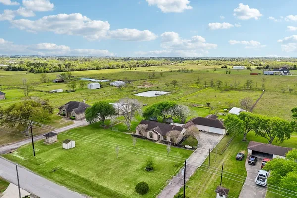 $570,000 | 13917 Country Side Street, Santa Fe, TX 77517