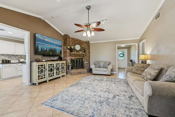 $570,000 | 13917 Country Side Street, Santa Fe, TX 77517