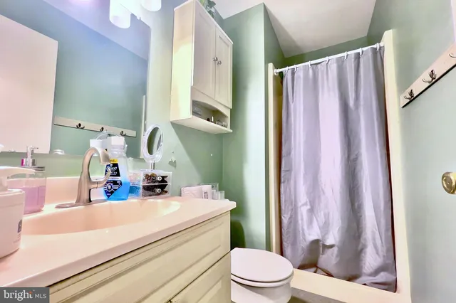 $325,000 | 6852 Carnation Circle, Frederick, MD 21703