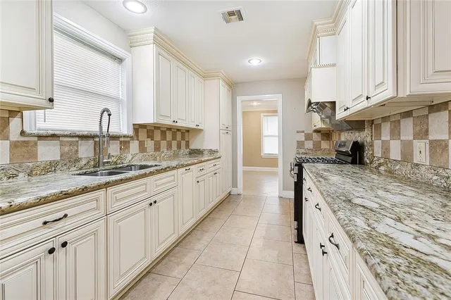 $280,000 | 600 East Josephine Street, Chalmette, LA 70043