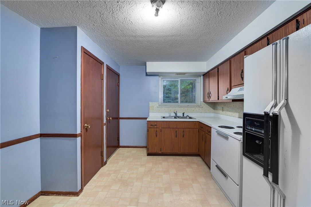 14461 Triskett Road Cleveland, OH 44111 - Photo 7 of 22 Gallery Image 7