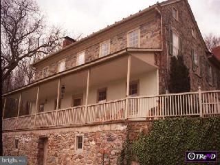 949 Spring Hill Road Riegelsville, PA 18077 - Photo 1 of 1