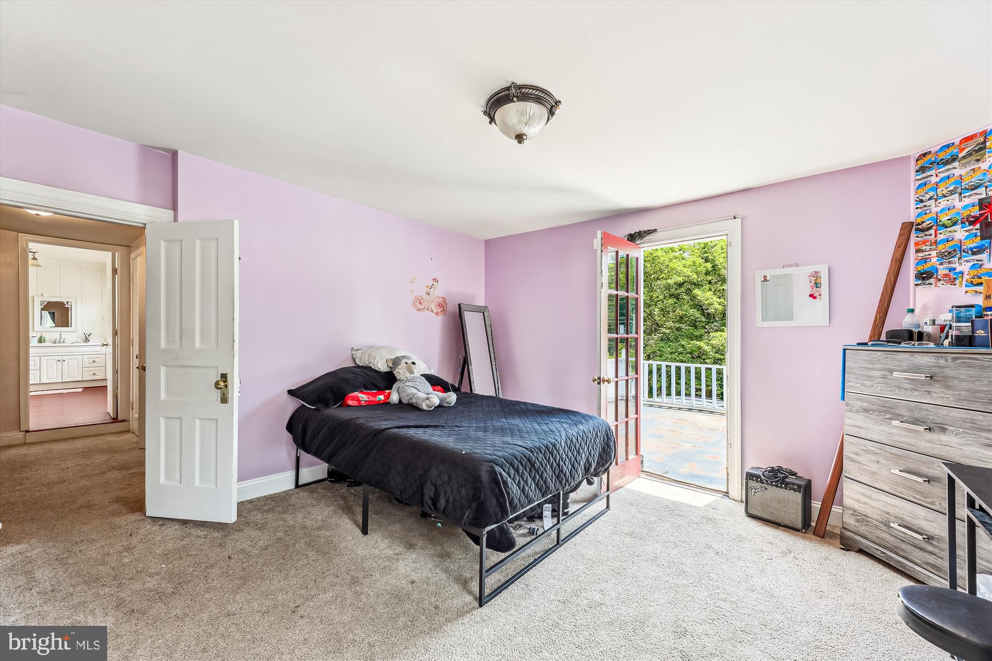 9502 Brandywine Road Clinton, MD 20735 - Photo 13 of 21 a bedroom with a bed and a window