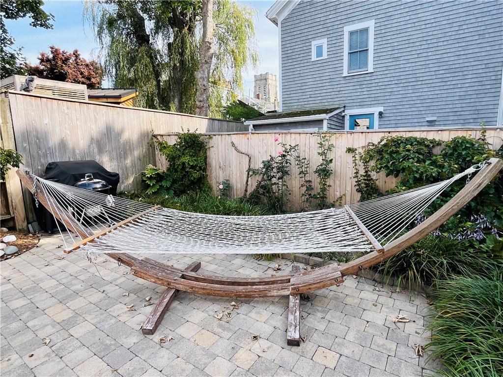 39 Pope Street Newport, RI 02840 - Photo 24 of 26