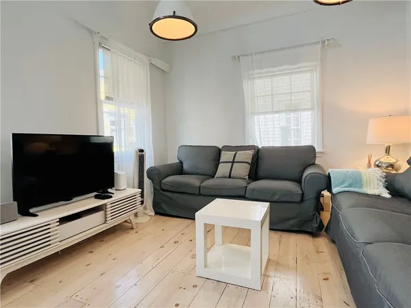 $2,600 | 39 Pope Street, Newport, RI 02840