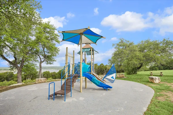 $2,400 | 8008 Purple Aster Pass, Lago Vista, TX 78645