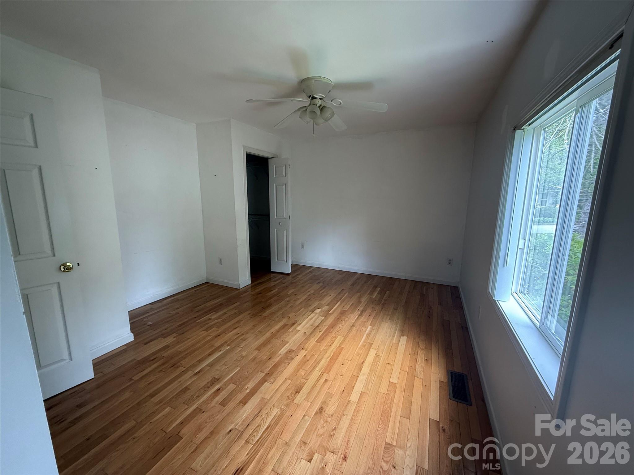 17 North Pershing Road Asheville, NC 28805 - Photo 11 of 34 Gallery Image 11
