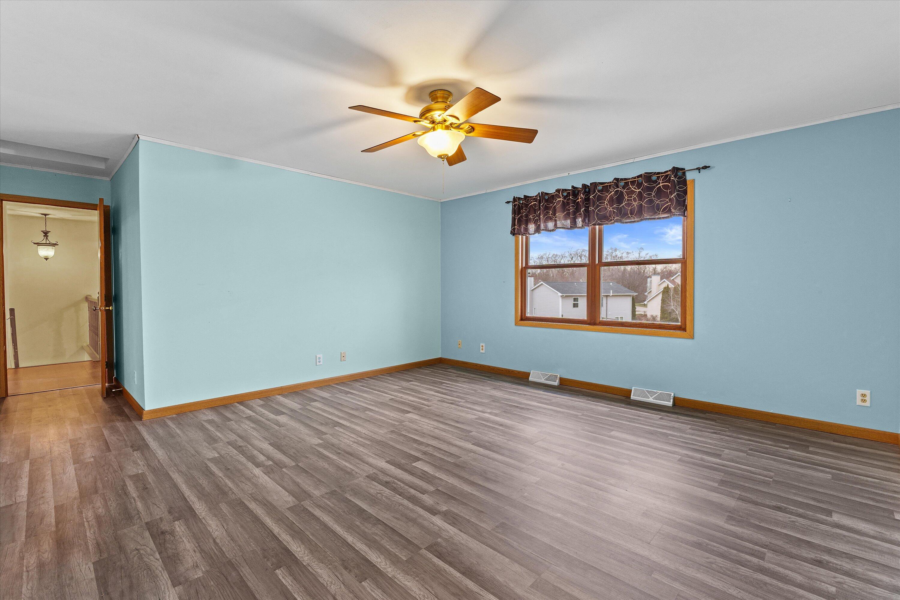 20530 84th Place Bristol, WI 53104 - Photo 14 of 36 Primary Bedroom