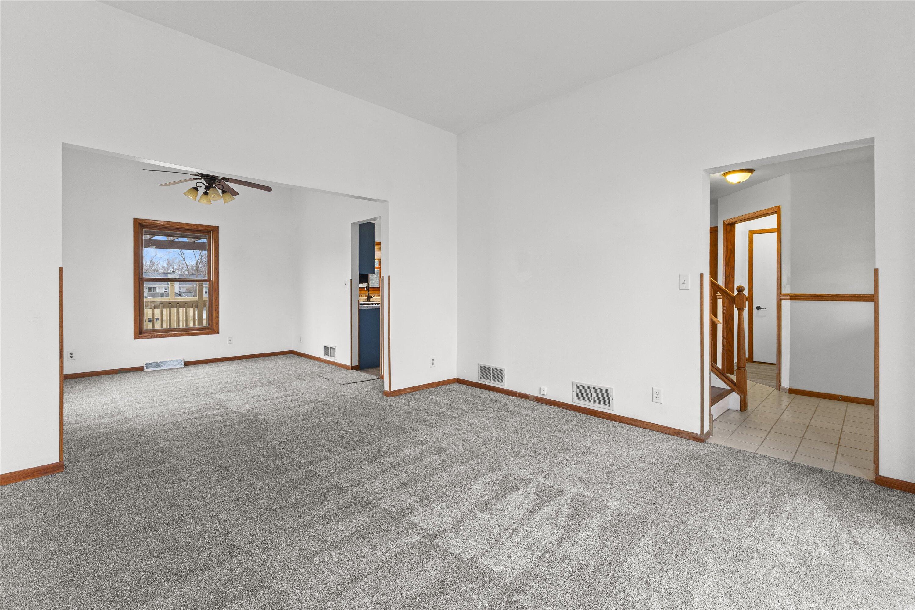 20530 84th Place Bristol, WI 53104 - Photo 3 of 36 Living Room