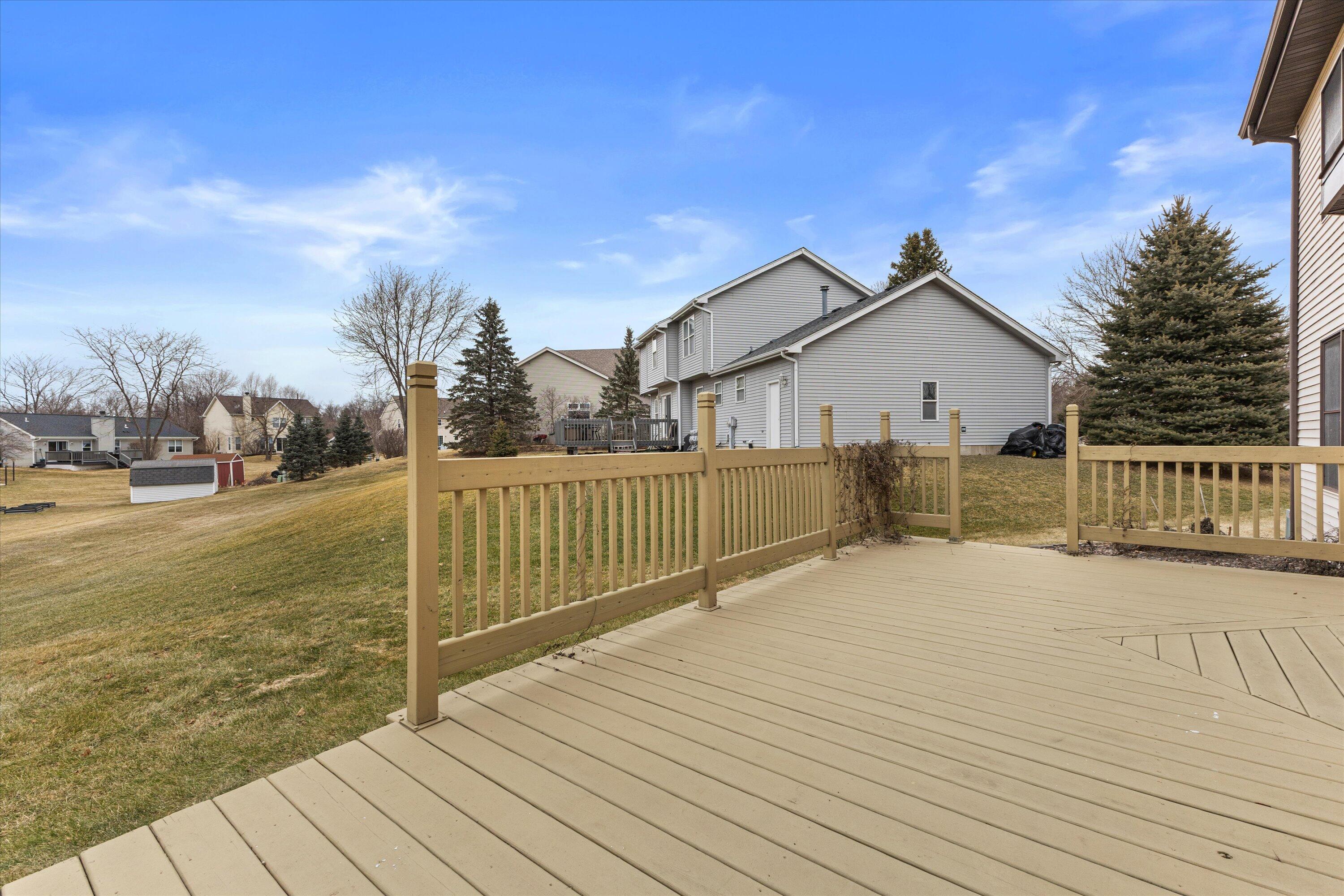 20530 84th Place Bristol, WI 53104 - Photo 34 of 36 Deck