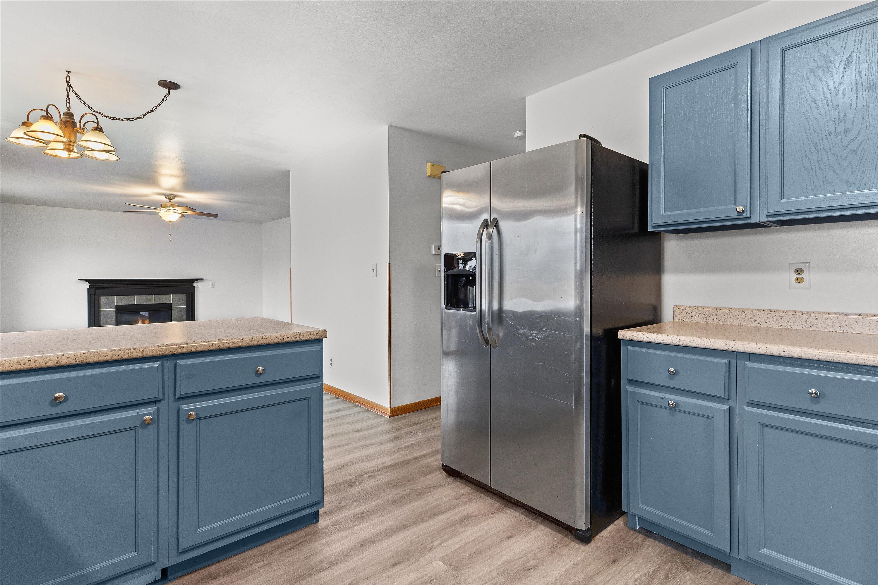 20530 84th Place Bristol, WI 53104 - Photo 9 of 36 Kitchen