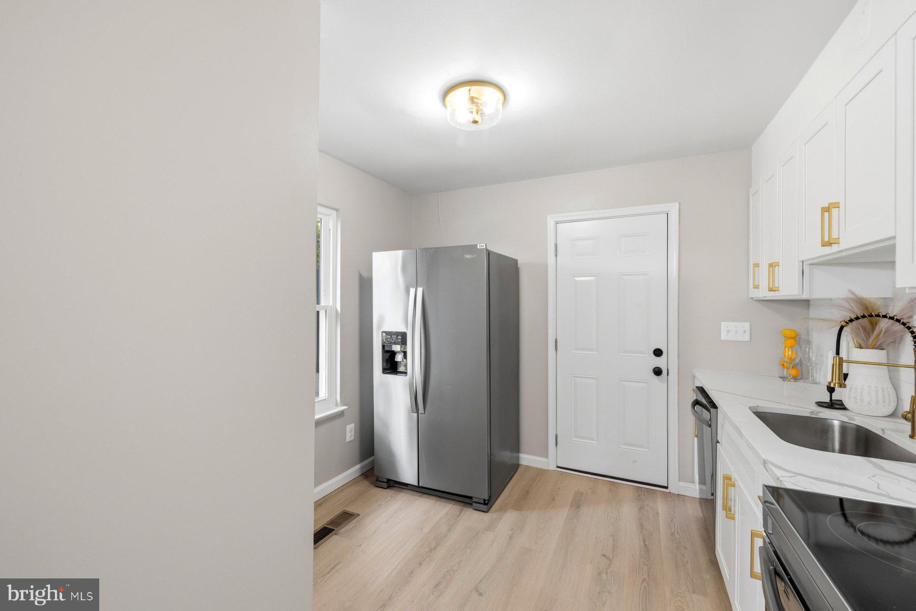 7213 Johnnycake Road Baltimore, MD 21228 - Photo 13 of 30 Gallery Image 13