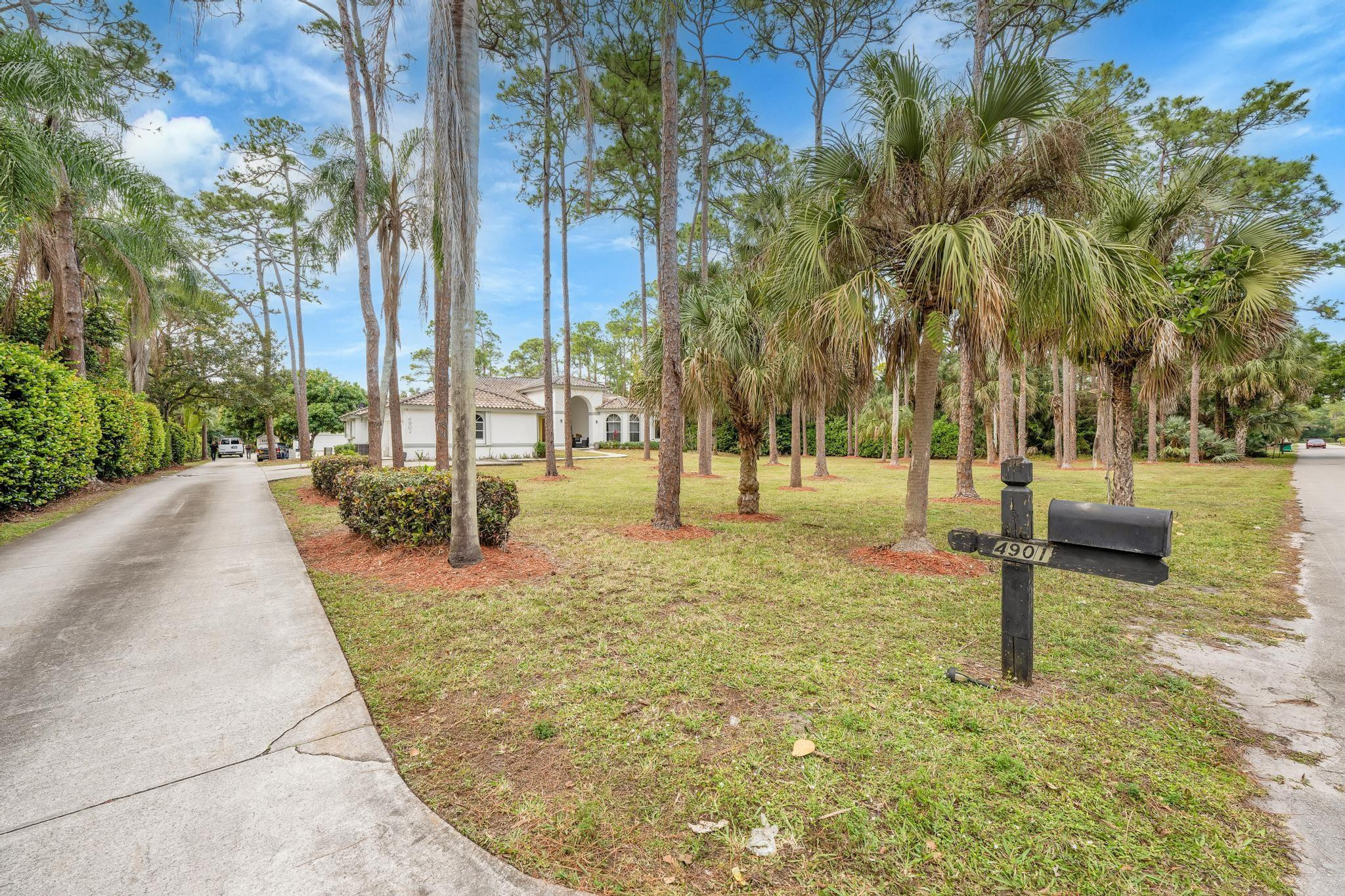 4901 Godfrey Road Parkland, FL 33067 - Photo 21 of 60 not sure