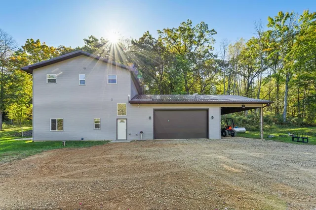 $444,900 | 28180 Kipper Avenue, Clifton, WI 54670