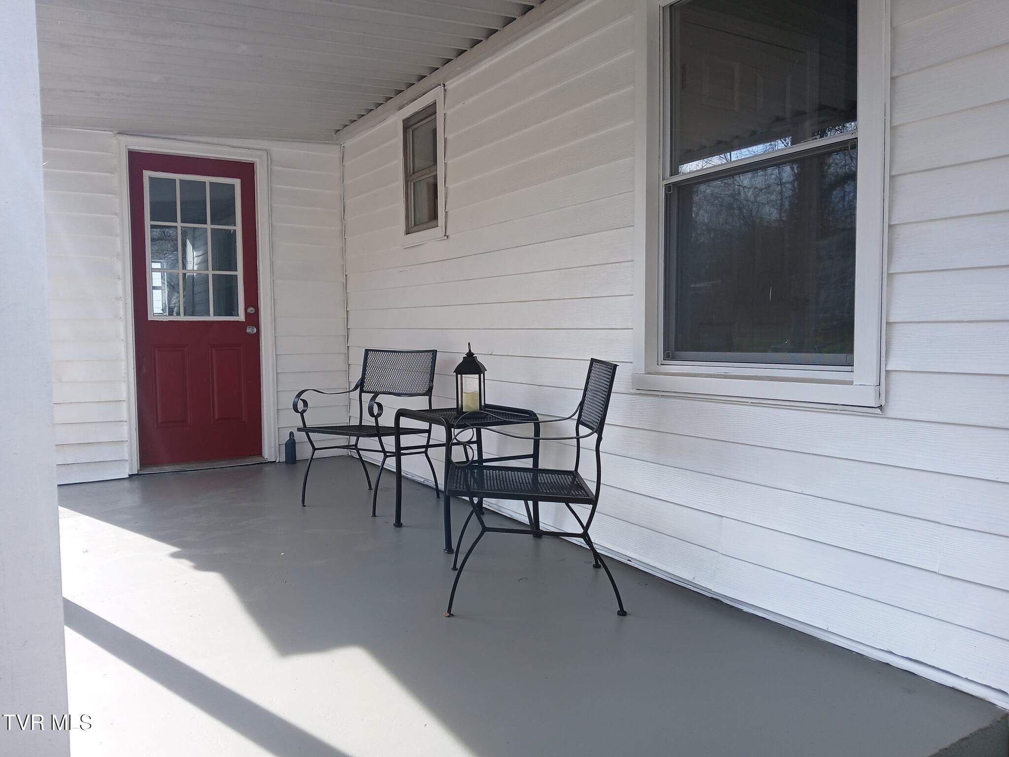 136 Beaver Street Bristol, VA 24201 - Photo 14 of 17 Bv1