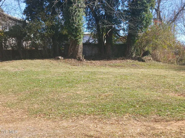 $149,900 | 136 Beaver Street, Bristol, VA 24201