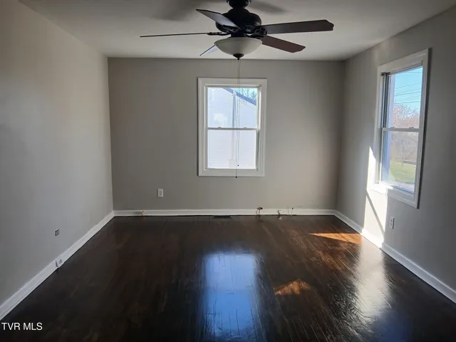 $149,900 | 136 Beaver Street, Bristol, VA 24201