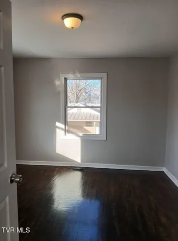 $149,900 | 136 Beaver Street, Bristol, VA 24201