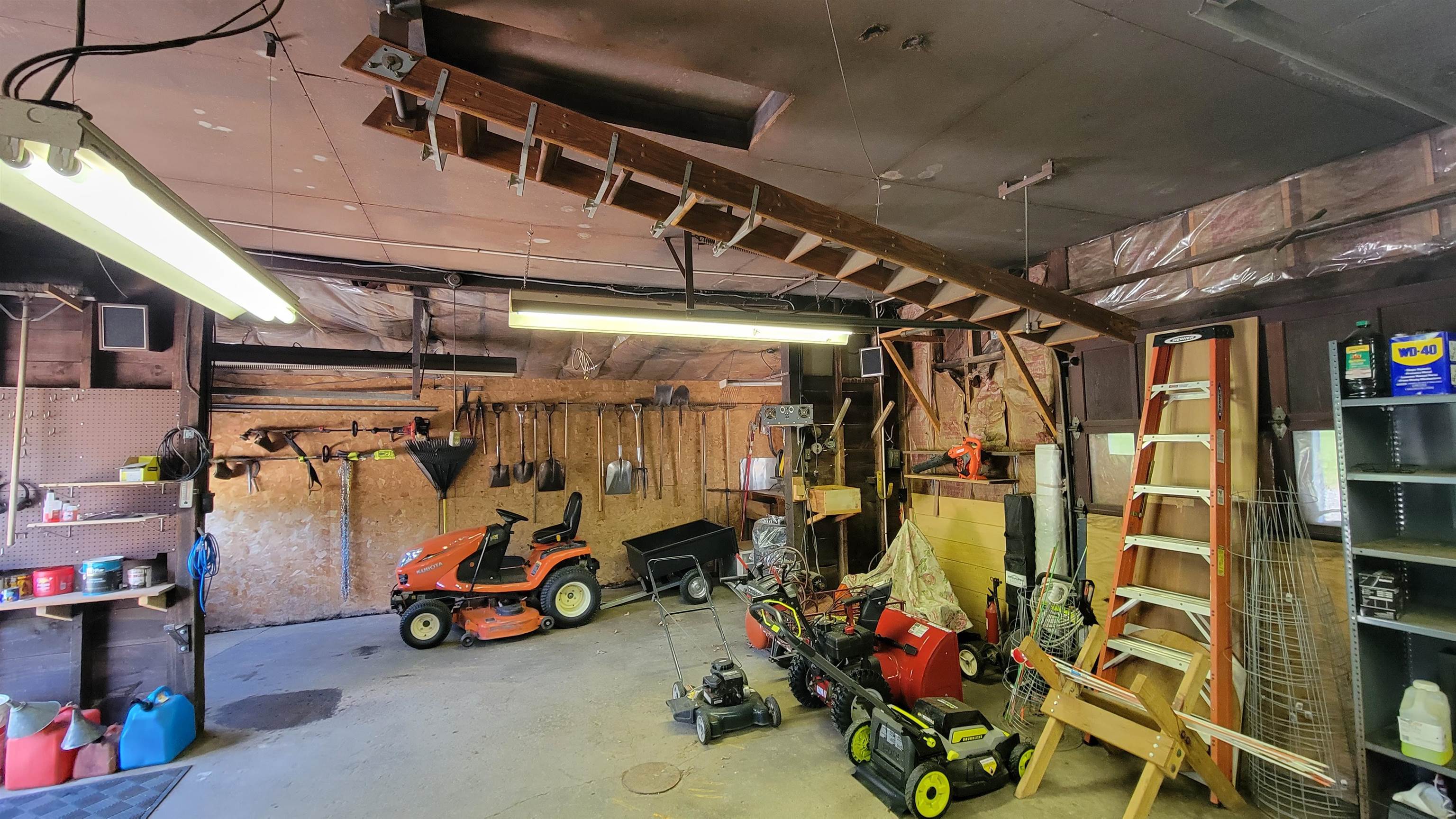 221 Barnstead Road Pittsfield, NH 03263 - Photo 20 of 23 Gallery Image 20