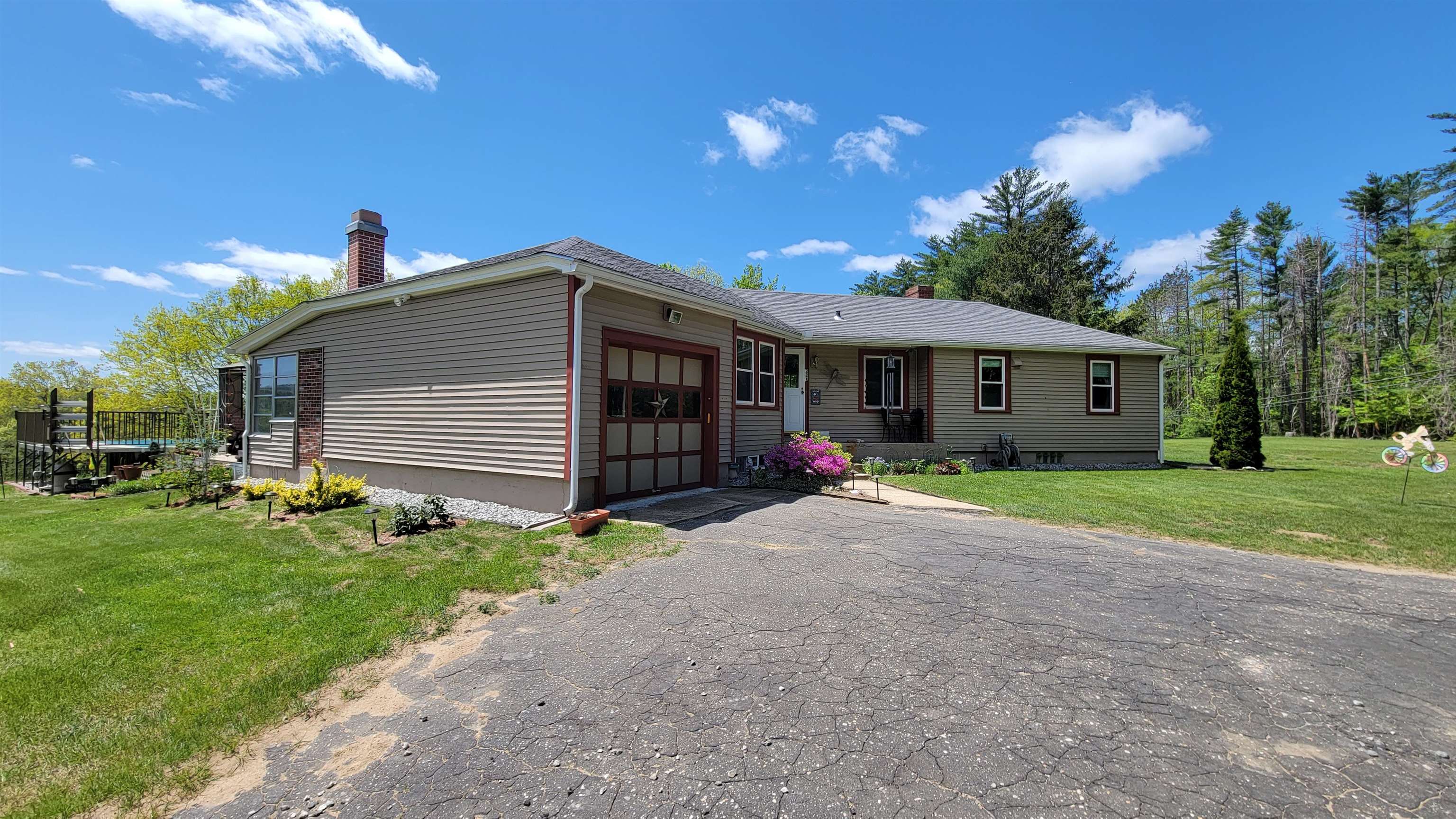 221 Barnstead Road Pittsfield, NH 03263 - Photo 2 of 23 Gallery Image 2