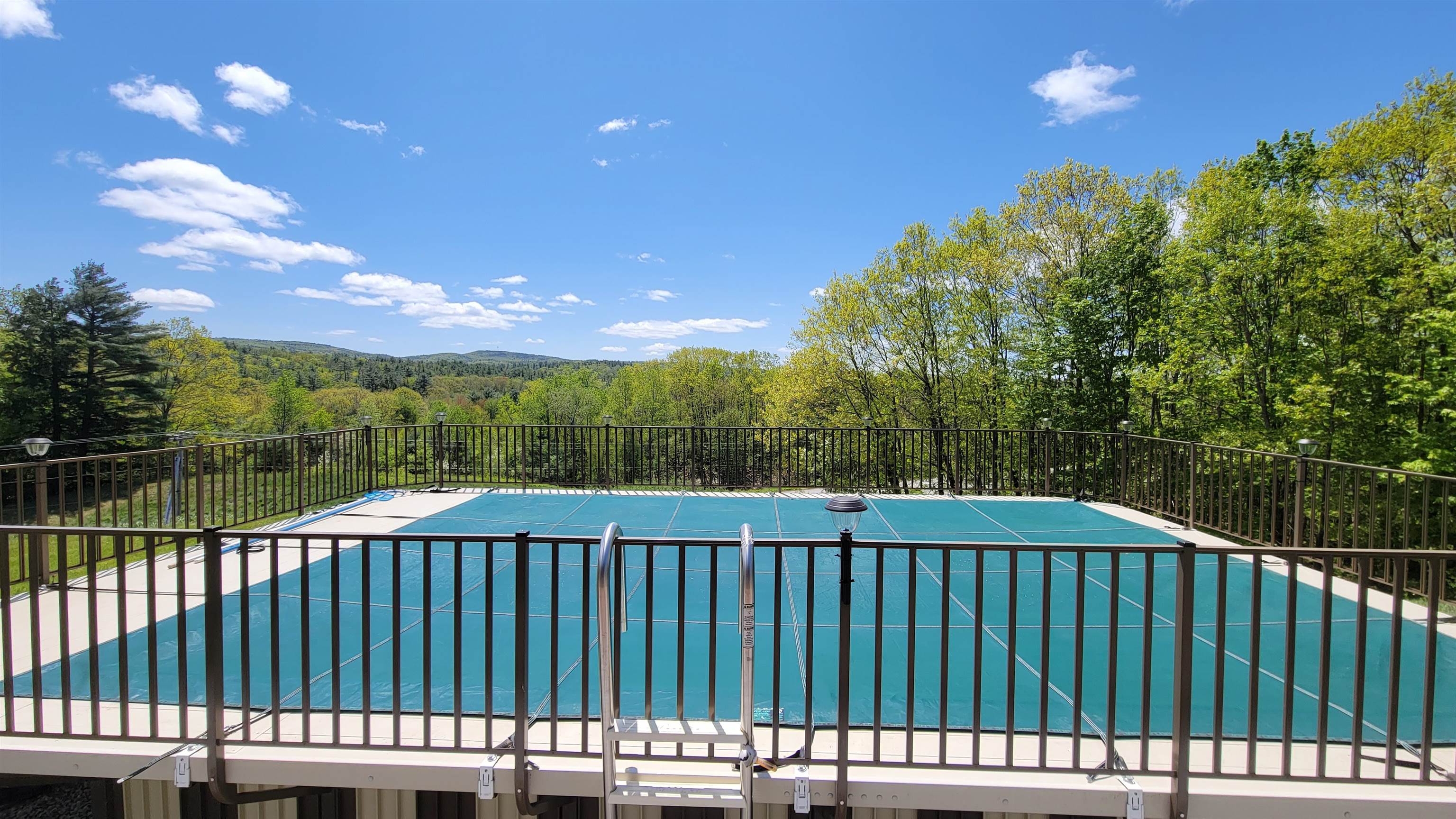 221 Barnstead Road Pittsfield, NH 03263 - Photo 5 of 23 Gallery Image 5