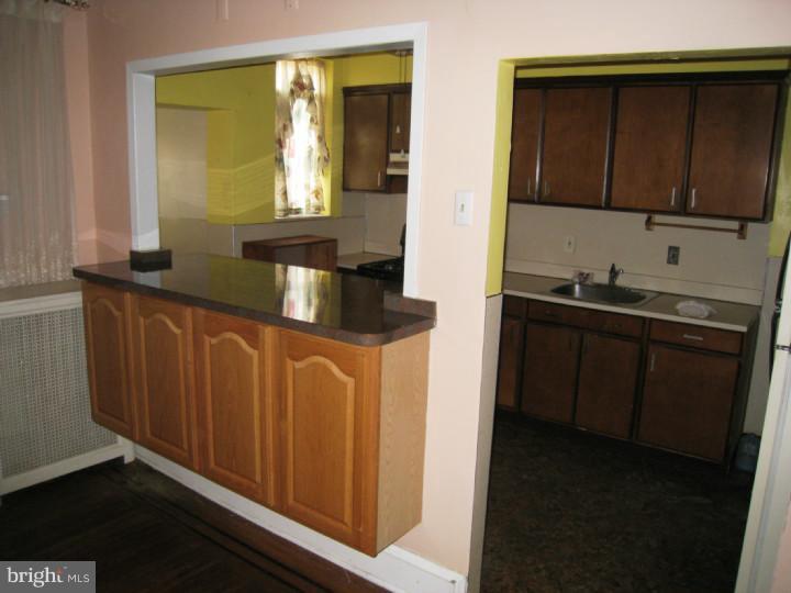 817 Marlyn Road Philadelphia, PA 19151 - Photo 6 of 20 Kitchen
